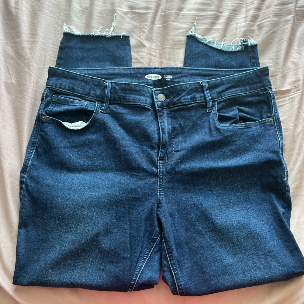 Old Navy Rockstar Skinny Jeans — 14